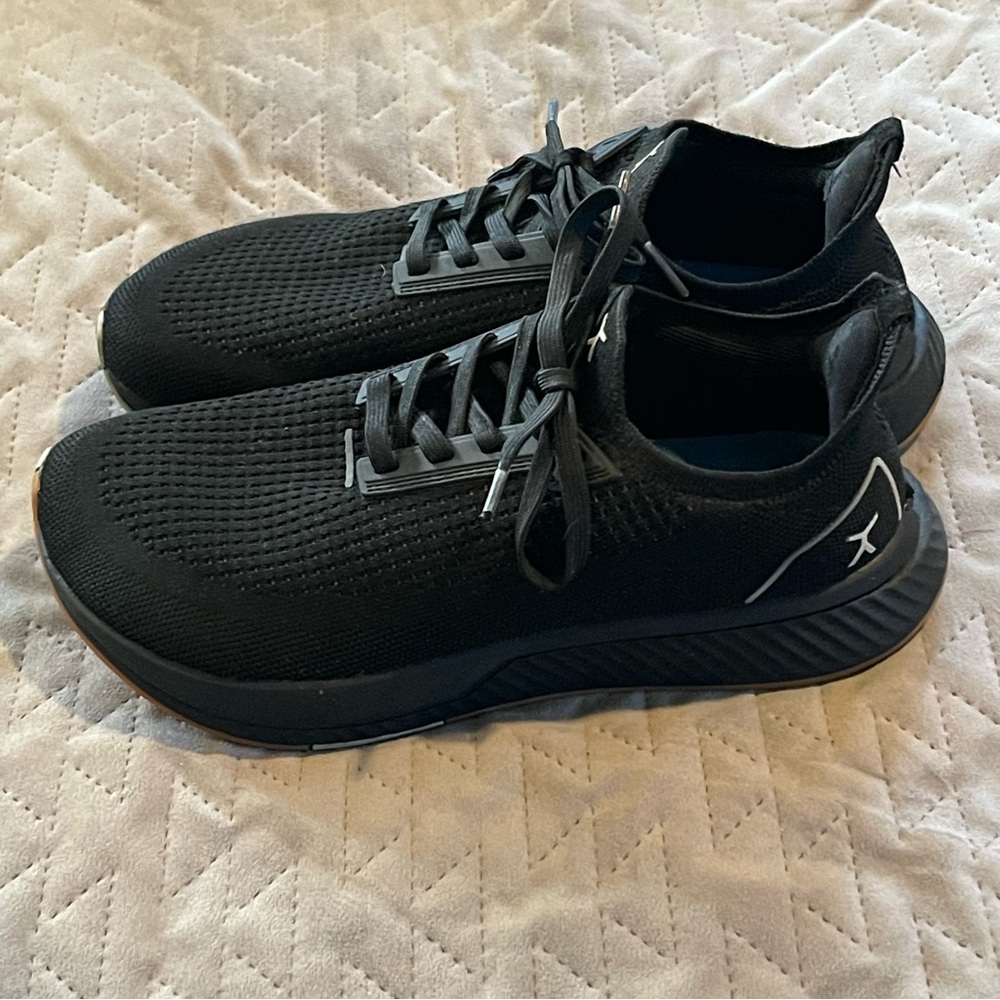 Flux athletic‎ shoes womens 8 pre-owned condition